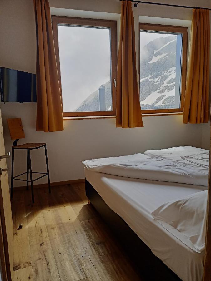 Hotel Capanna Presena Passo del Tonale Esterno foto